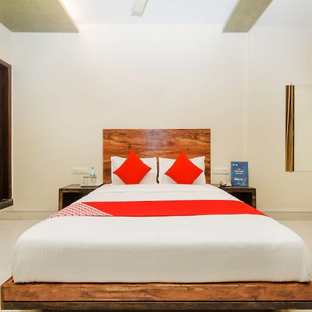Hotel Sai Comforts Bapane Exterior photo