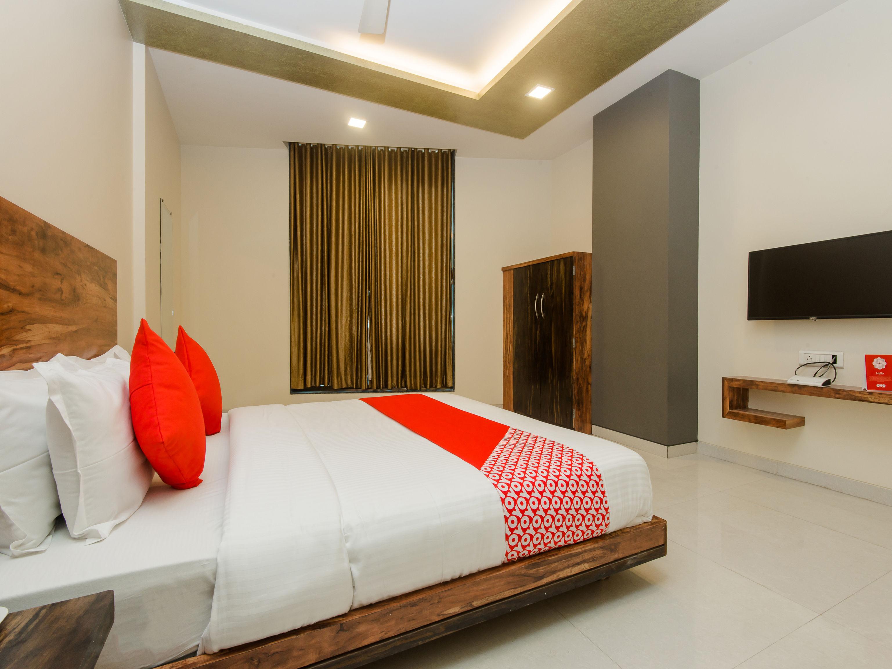 Hotel Sai Comforts Bapane Exterior photo