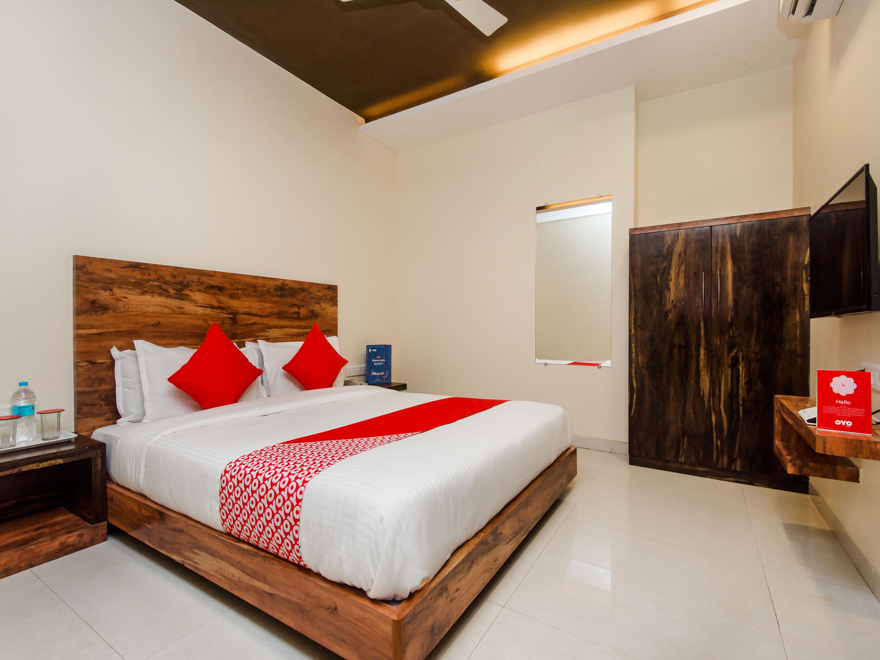 Hotel Sai Comforts Bapane Exterior photo