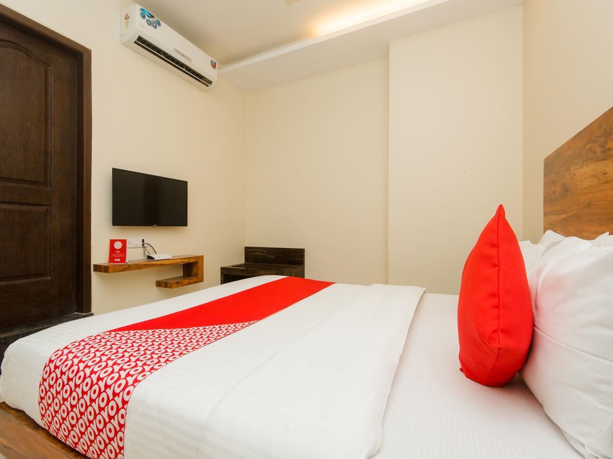 Hotel Sai Comforts Bapane Exterior photo