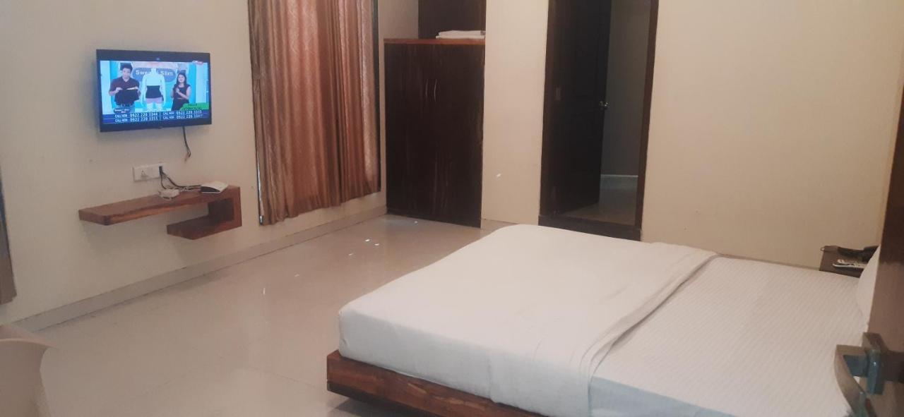 Hotel Sai Comforts Bapane Exterior photo